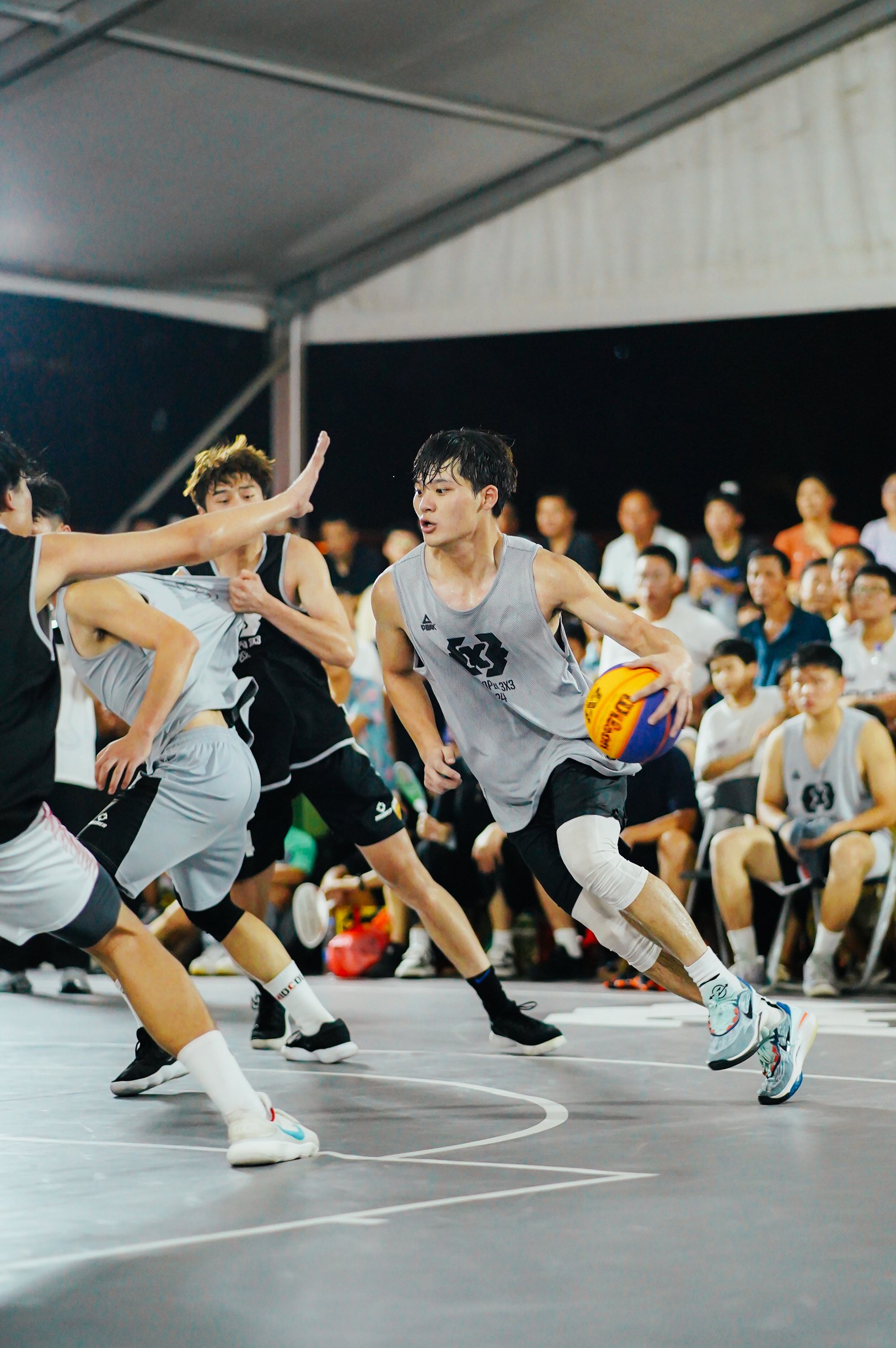 ios安装-联盟传奇球员再度燃烧战斗激情，精彩绝伦的简单介绍